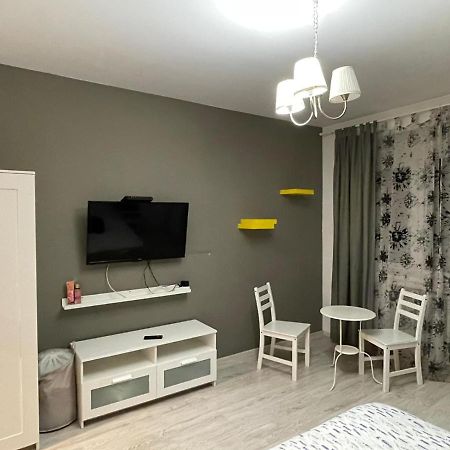 Centru Charming New Apartament Piata Universitate Apartment Bukares Bagian luar foto